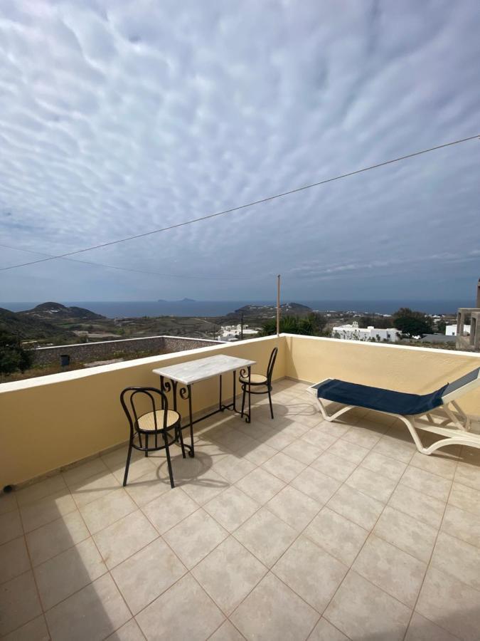 Aeolos Apartments Akrotiri  Exterior photo