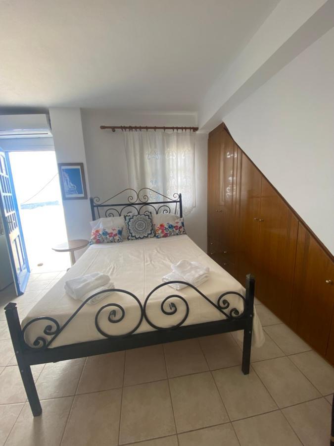 Aeolos Apartments Akrotiri  Exterior photo